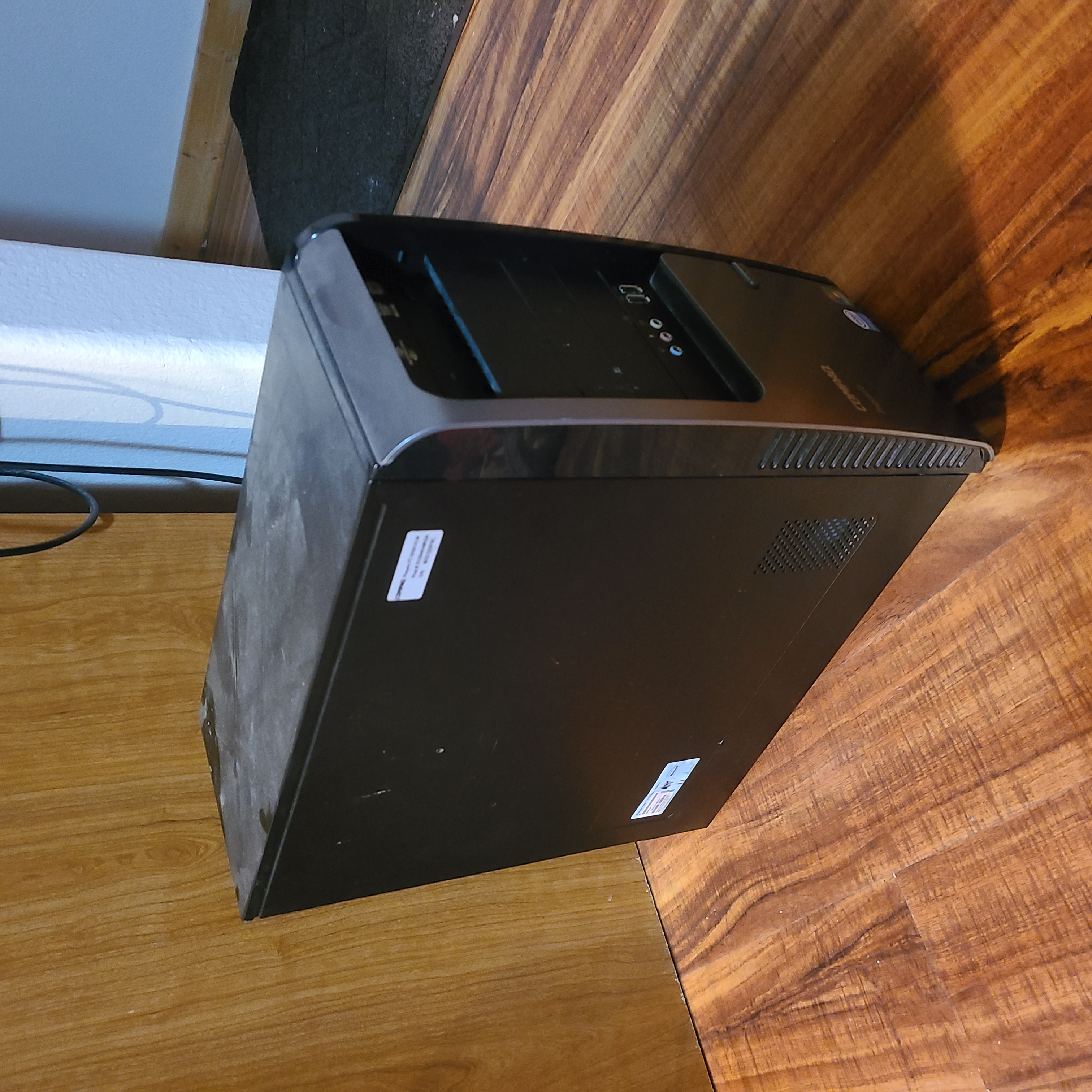 Compaq computer running as early NAS.